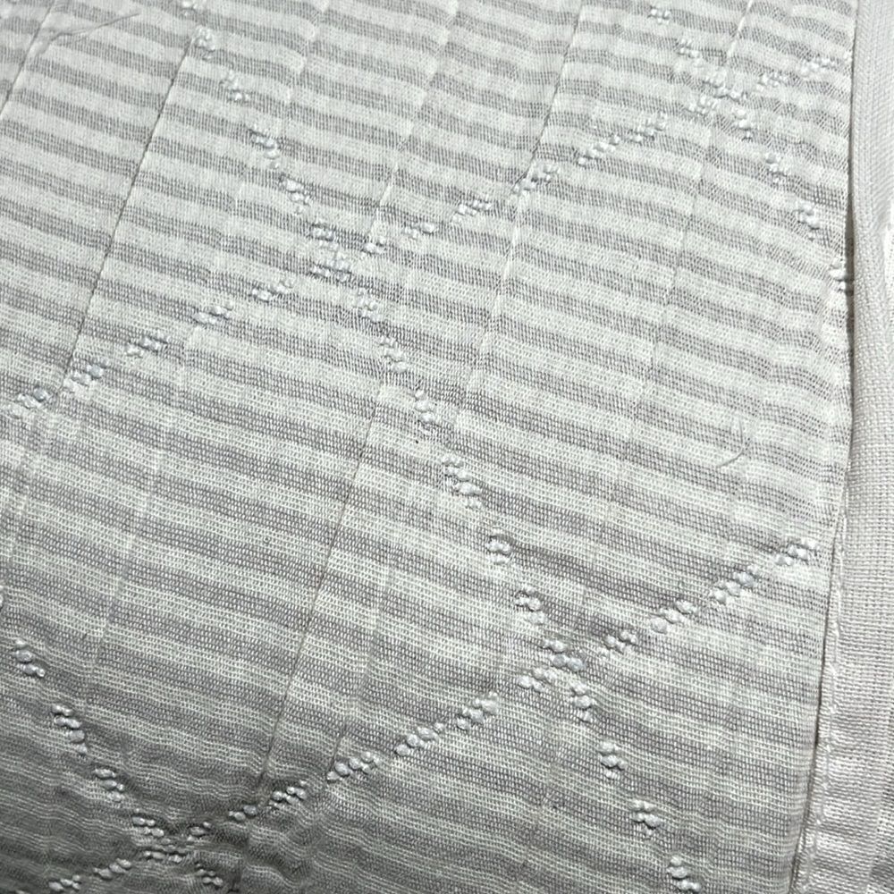 hearth & hand with magnolia quilt, diamond matelasse, jet grey striped F/Q - Picture 2 of 6